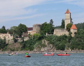 Vzpomínka a rozloučení s tábory